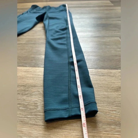 ATHLETA Women’s Ultimate Stash Pocket 7/8 Moss Green Size XS - Picture 5 of 12